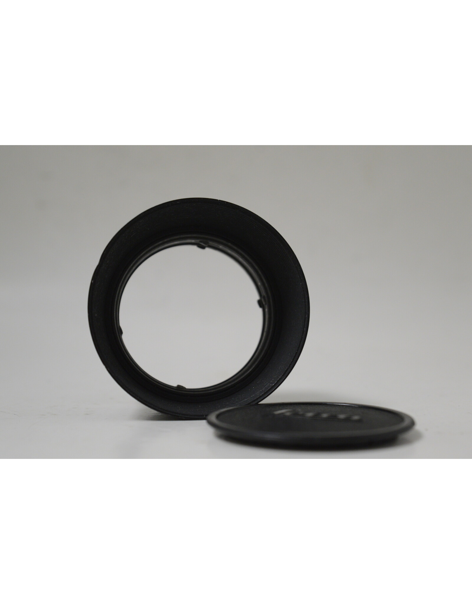 Leica M 50mm f1.4 Summilux Chrome Lens with Lens hood and cap SN 1689370