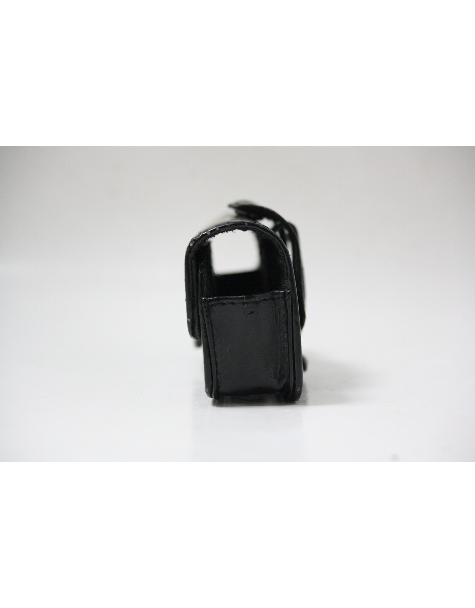 Pro21 Compact Accesory Case with Magnetic Closure & belt clip (Pre-owned)