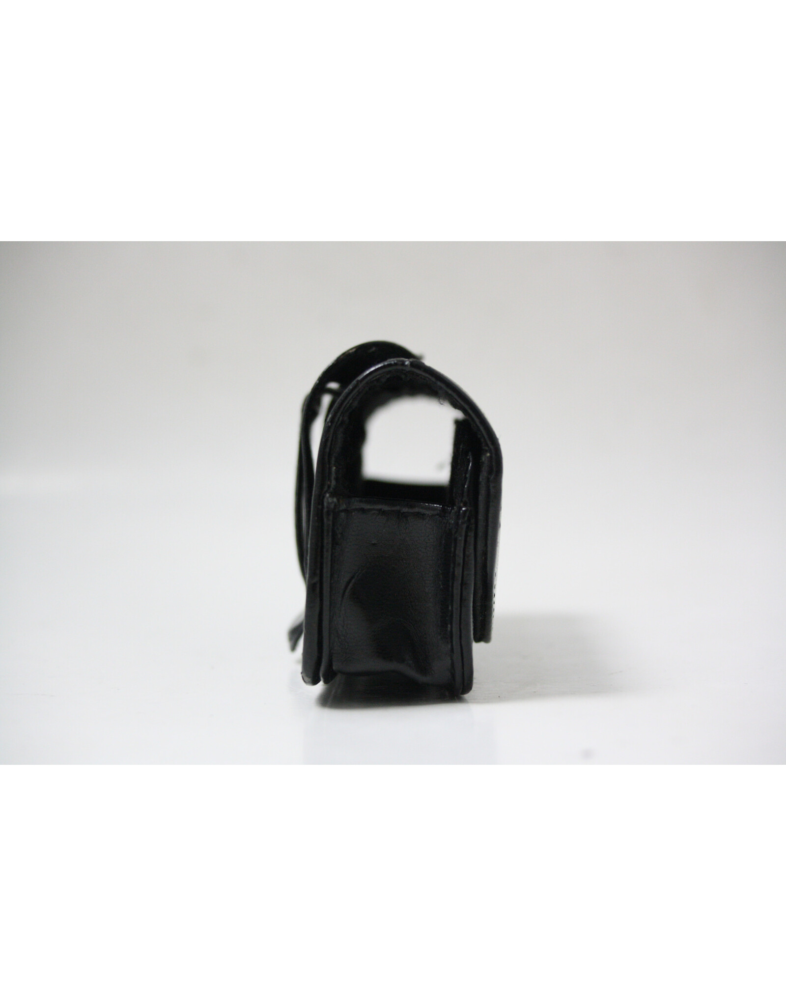 Pro21 Compact Accesory Case with Magnetic Closure & belt clip (Pre-owned)