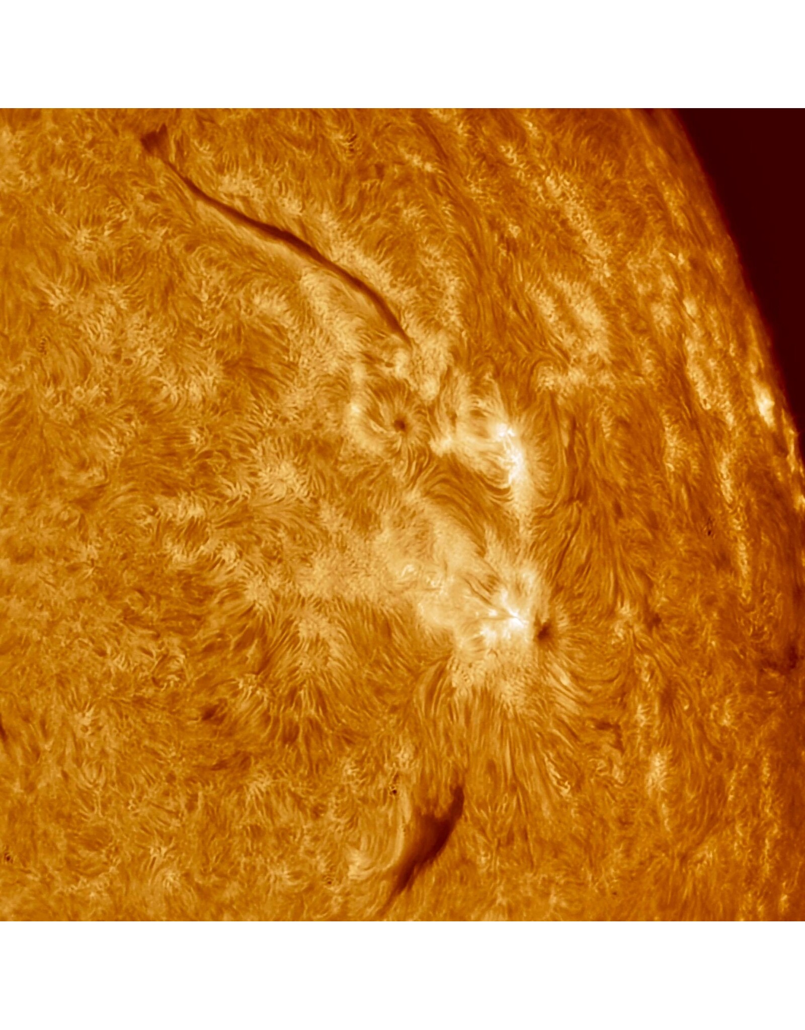 Sky-Watcher Sky-Watcher Heliostar 100 H-Alpha Solar Telescope