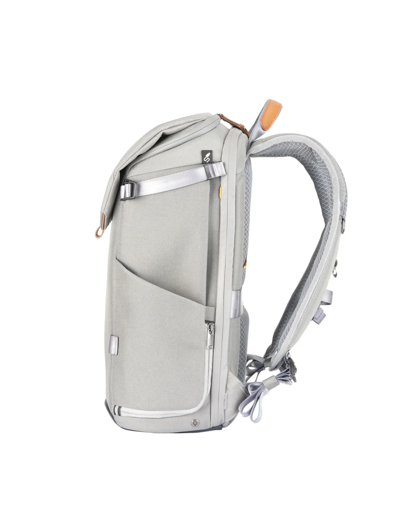 Vanguard Vanguard VEO CITY B46 LARGE CAMERA BACKPACK W/ POUCH