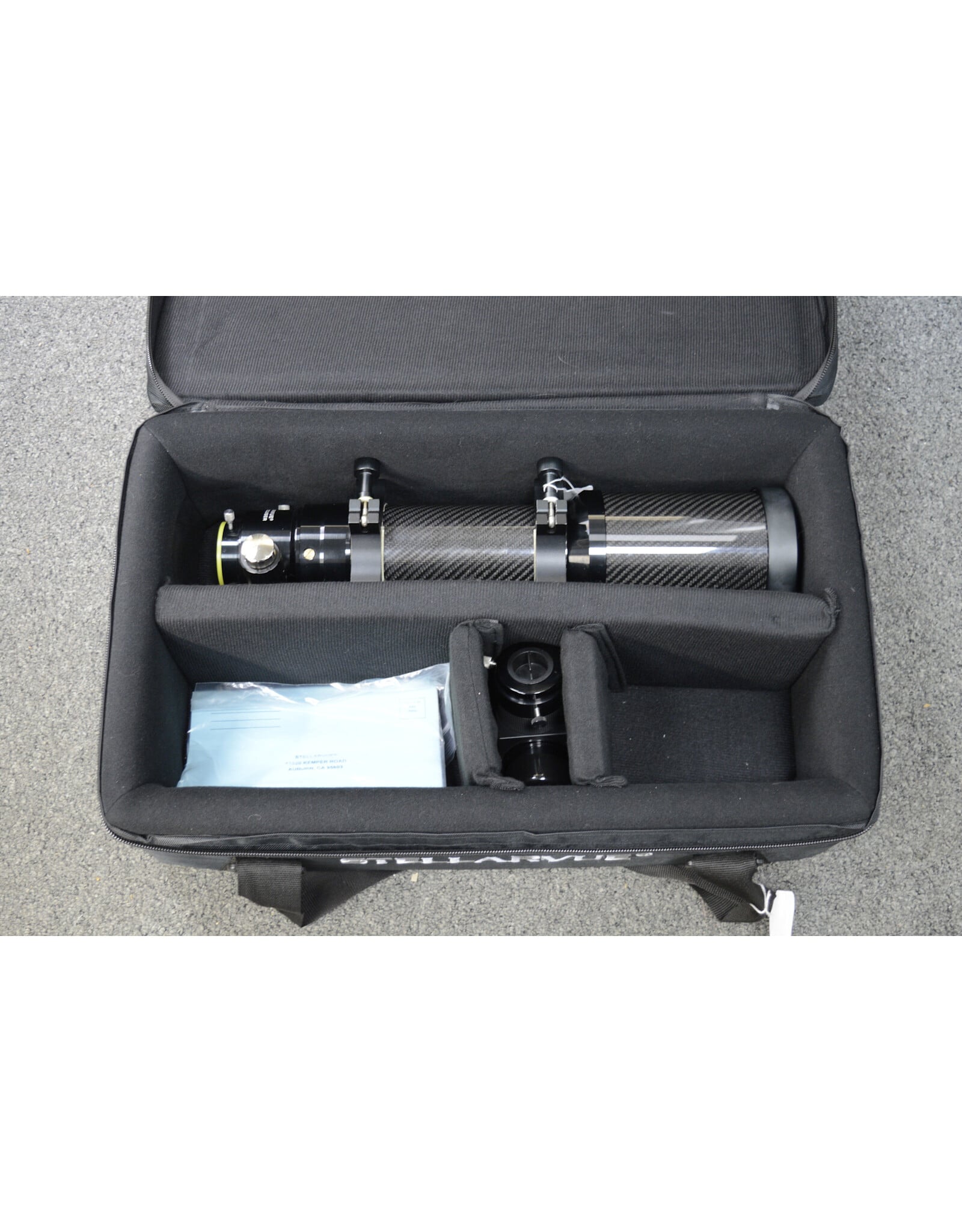 Stellarvue Stellarvue SVR-90 Raptor 90mm F/7 Carbon Fiber APO Triplet - Refractor with Case (Pre-Owned)