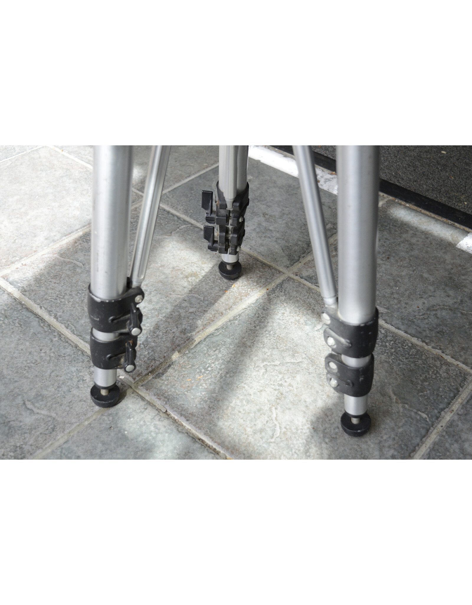 Bogen Bogen 3035 Tripod with 3057 Heavy Duty Head (Pre-Owned)