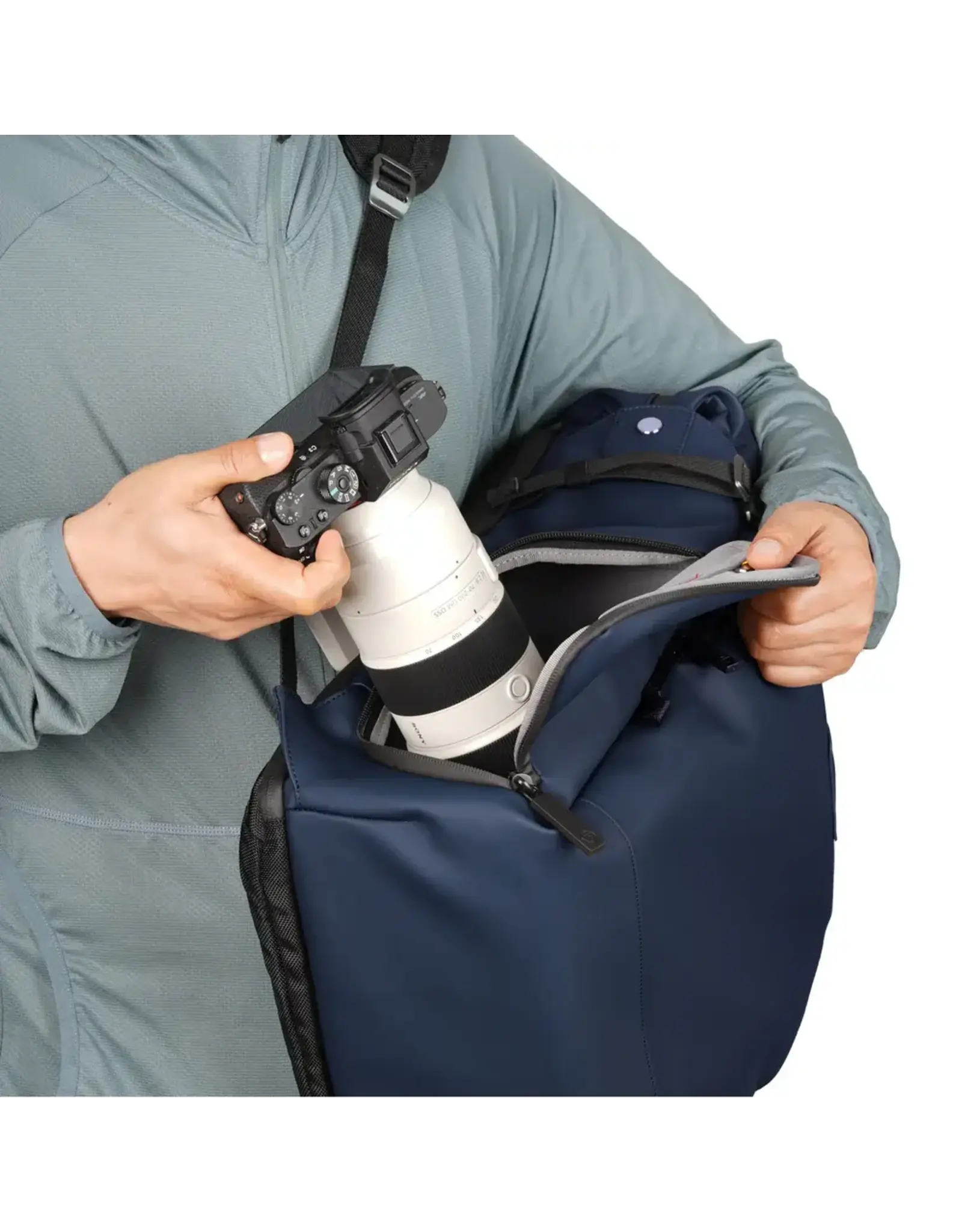 Vanguard Vanguard VEO Lite B30L Camera & Everyday Backpack