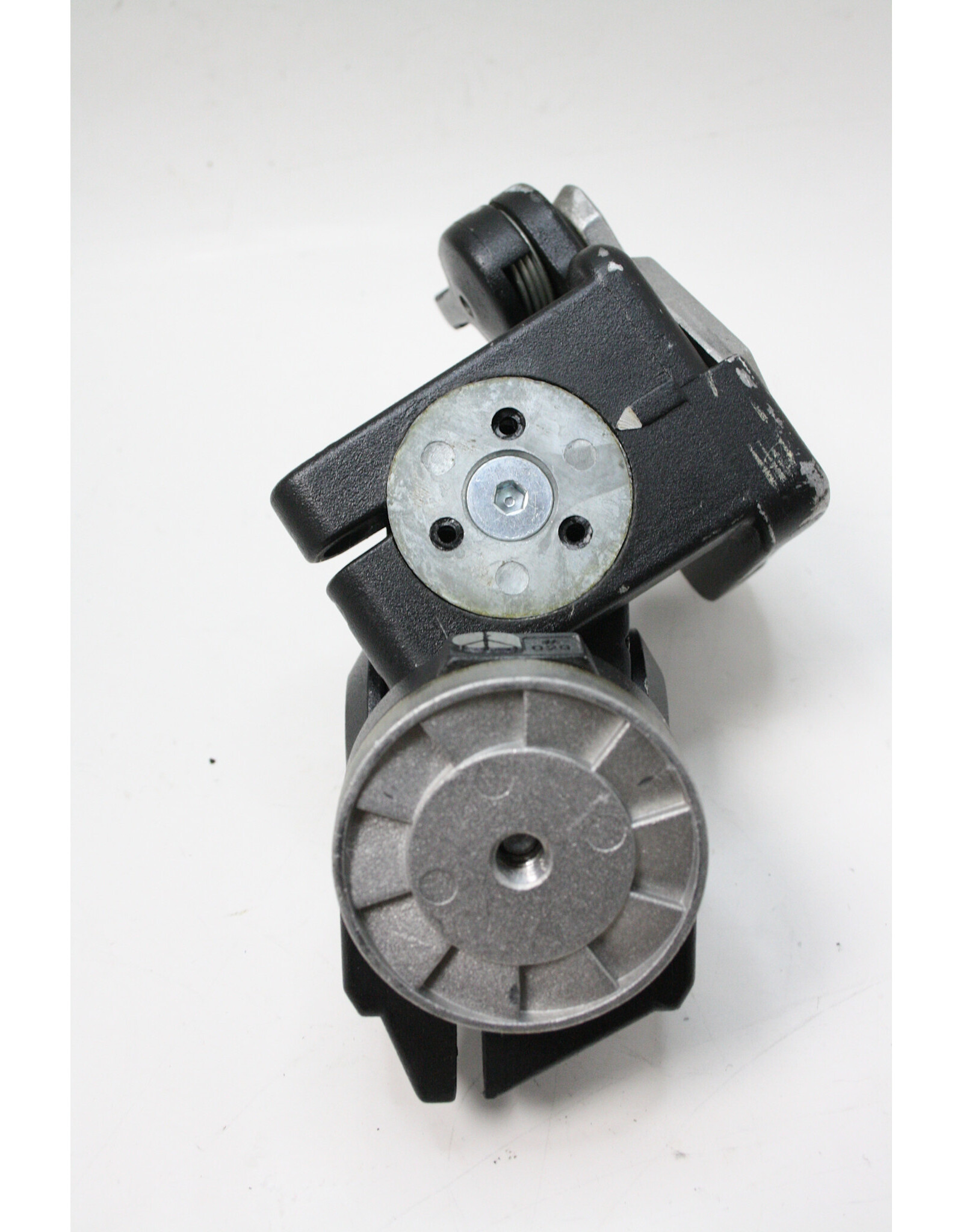 Bogen Bogen 3057 Heavy Duty Tripod Head with Quick Release Plate (Pre-owned)