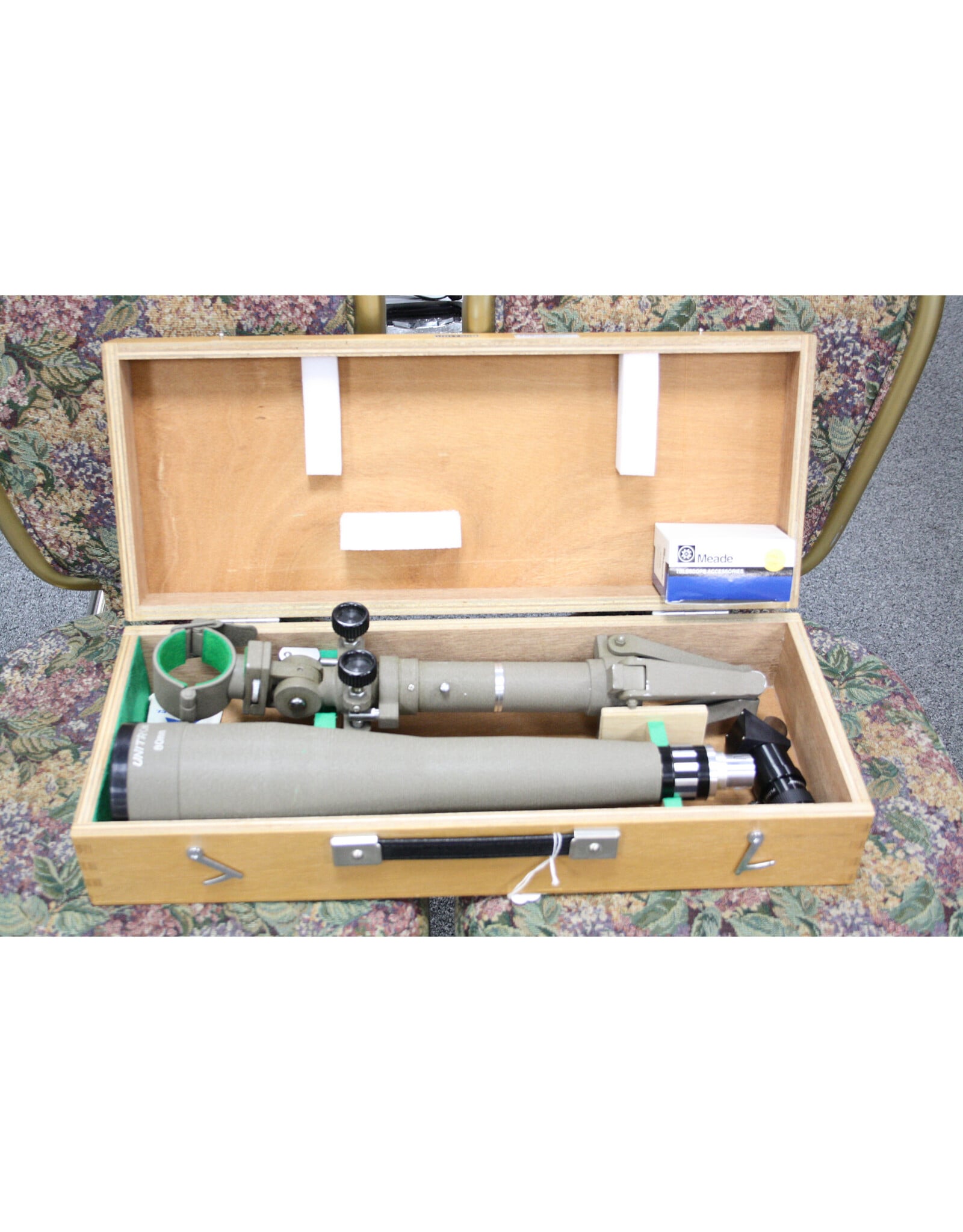 Unitron Unitron 80mm Spotting Scope (Pre-owned)
