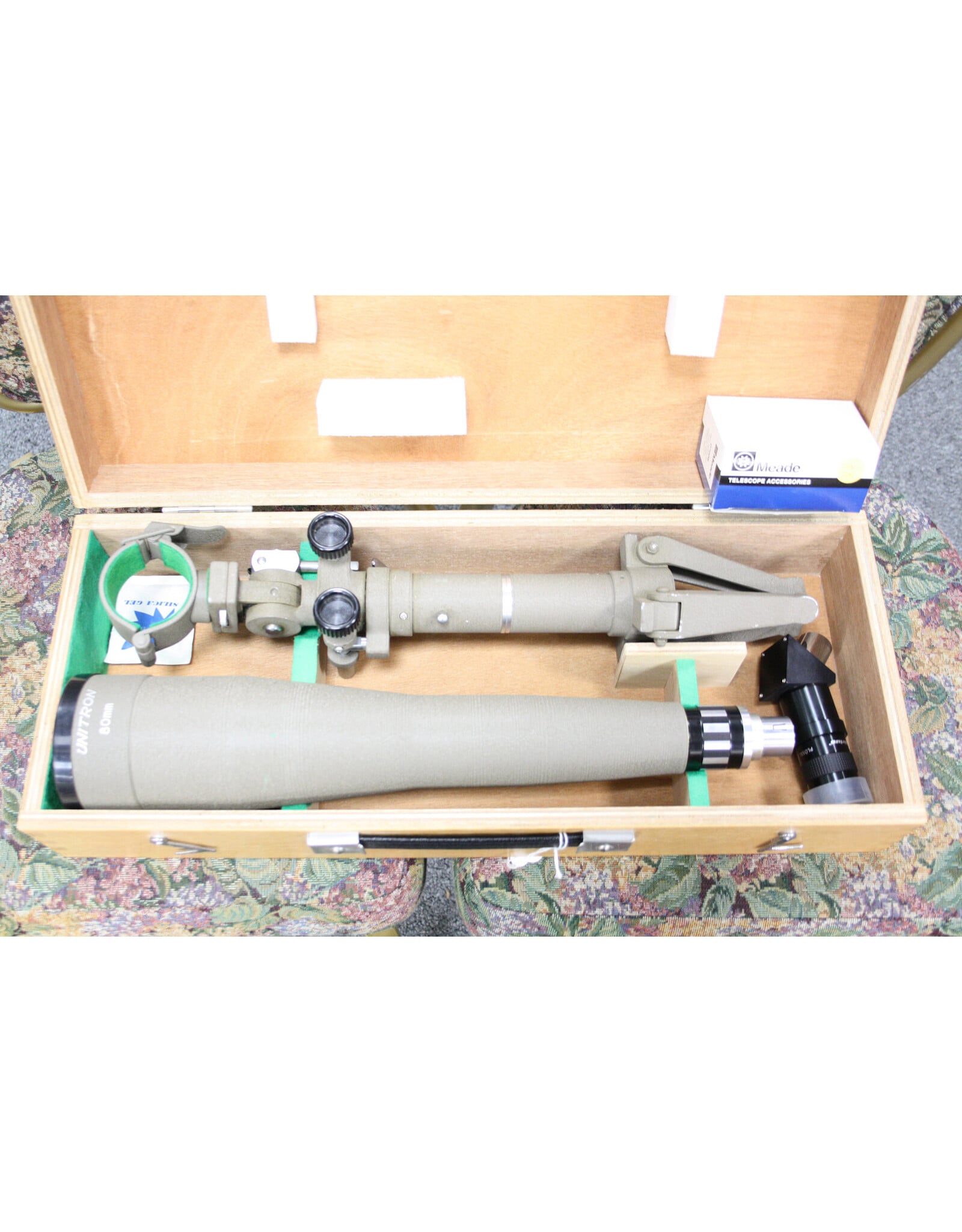 Unitron Unitron 80mm Spotting Scope (Pre-owned)