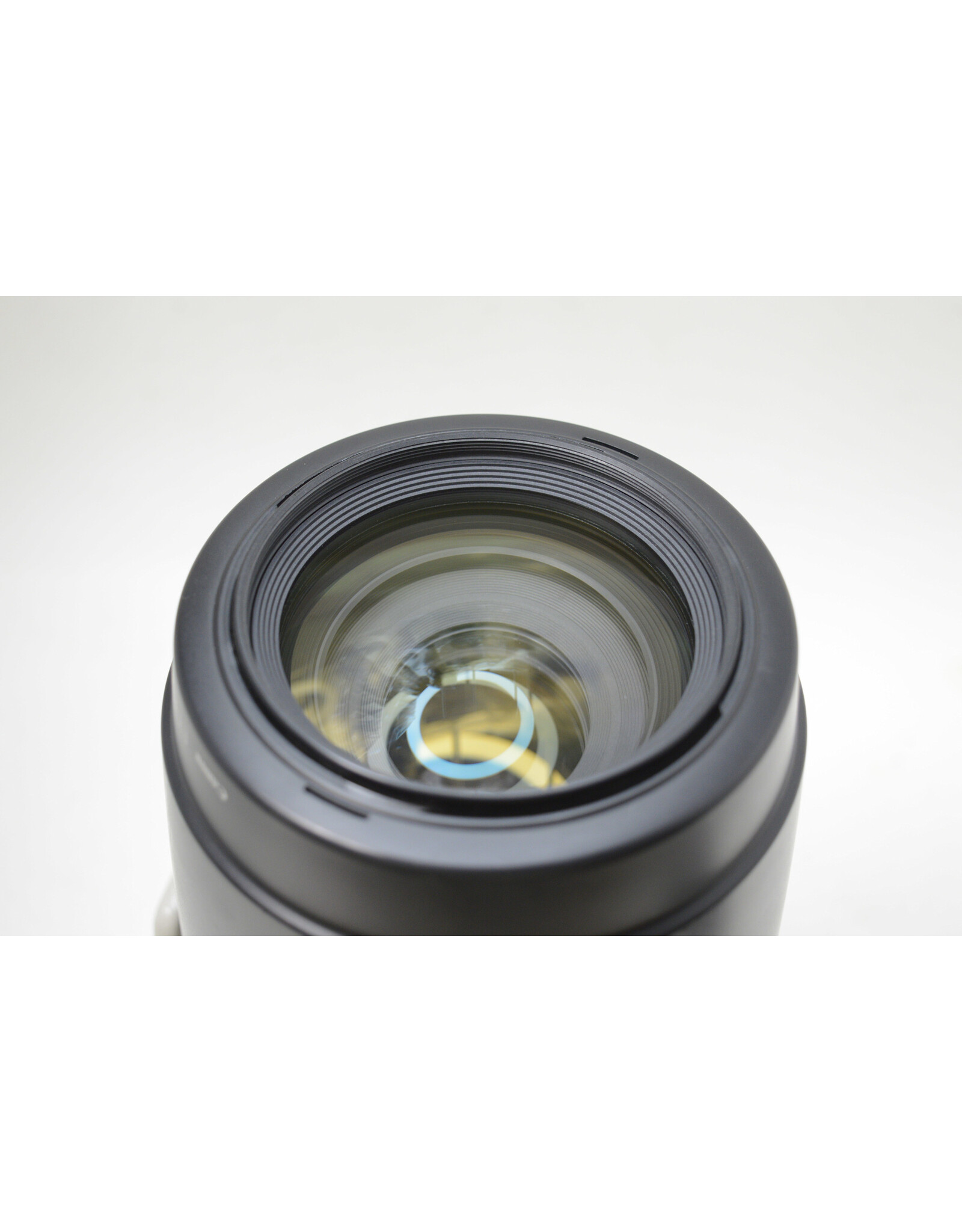 Canon Canon EF 100-400mm f/4.5-5.6L IS USM Telephoto Zoom Lens with Tripod Mount (Pre-owned)
