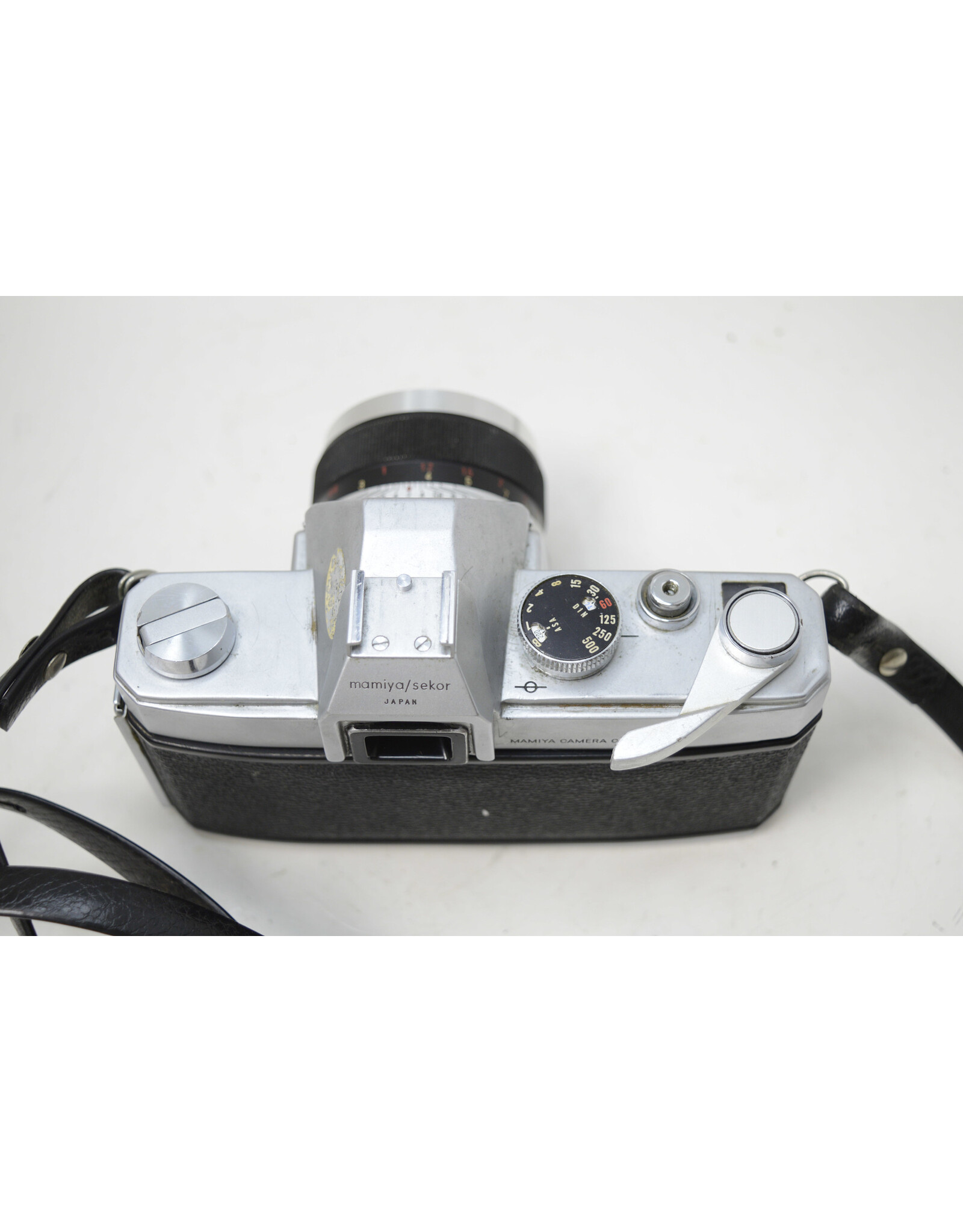 Mamiya-Sekor Mamiya Sekor 500 DTL (AS-IS-METER NG) 35mm SLR Camera w/ 50mm f2 Lens (Pre-owned)