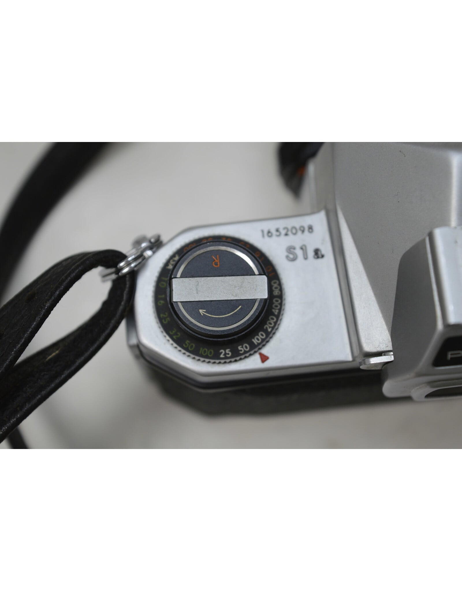 Asahi Pentax Asahi Pentax S1a 35mm SLR Camera w/ 55mm f2 Lens (Pre-owned) (AS IS)