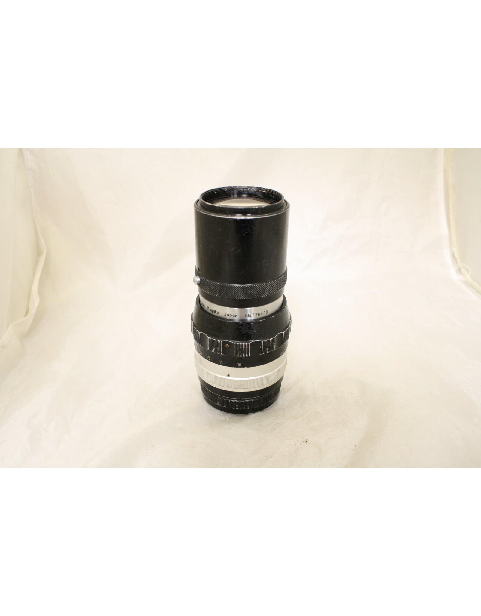 Nikon Nikkor-Q 200mm f4  Non-AI lens with Case  (Pre-owned)