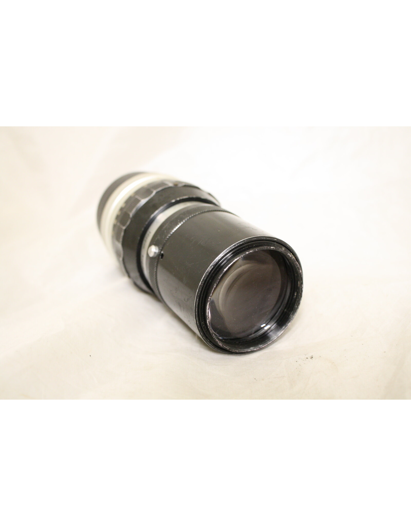 Nikon Nikkor-Q 200mm f4  Non-AI lens with Case  (Pre-owned)