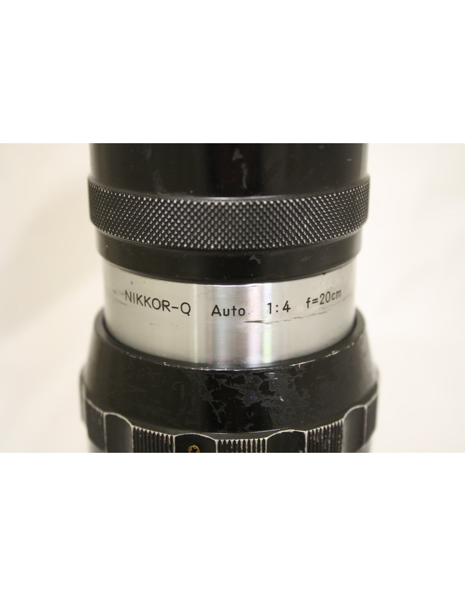 Nikon Nikkor-Q 200mm f4  Non-AI lens with Case  (Pre-owned)
