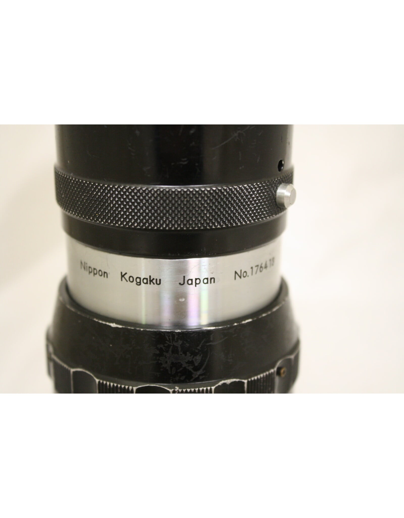 Nikon Nikkor-Q 200mm f4  Non-AI lens with Case  (Pre-owned)