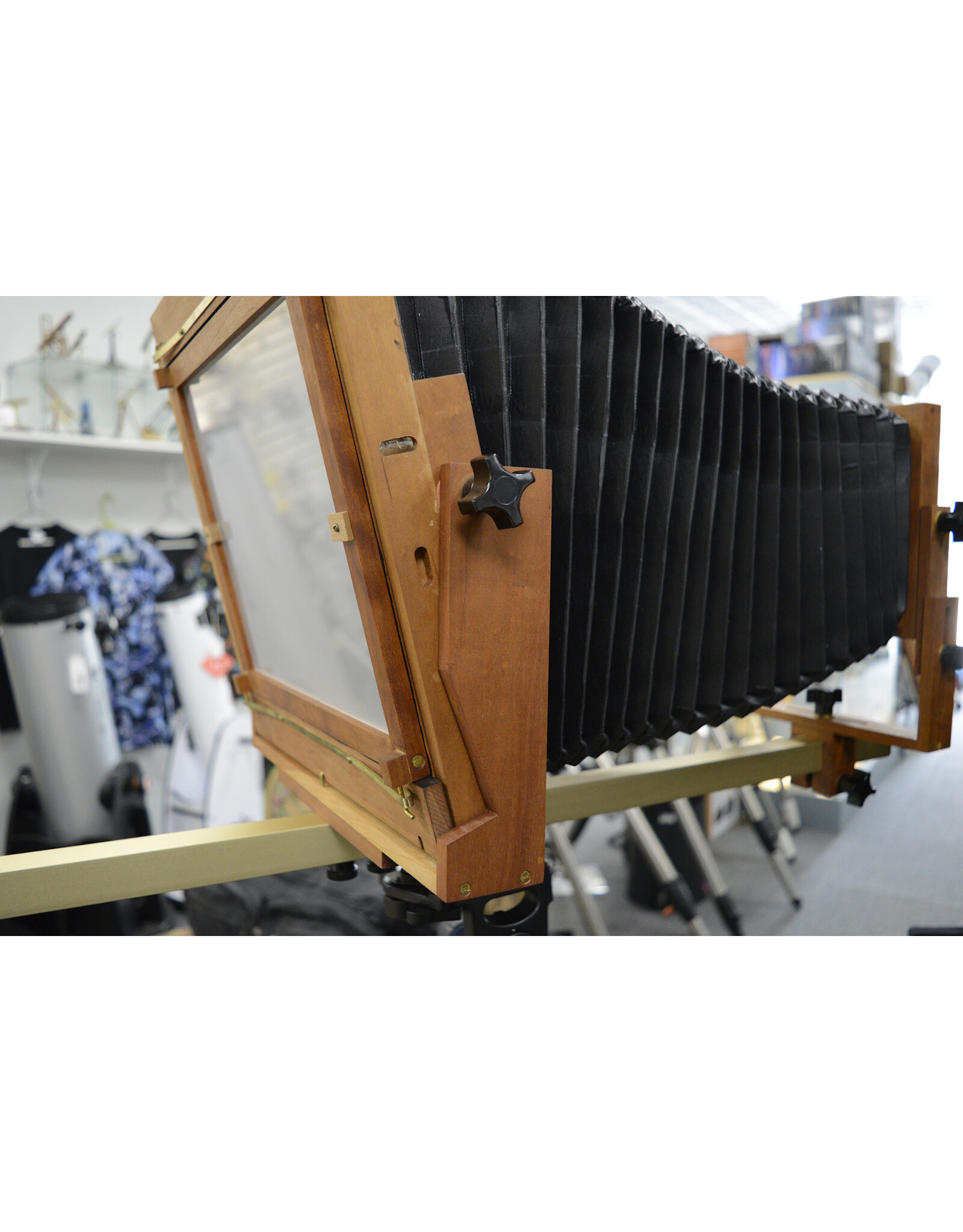 Bender [MINT!] Bender 8x10 View Camera Body Only  with Case , Film Holders and FRESH FILM LOADED! (Pre-owned)