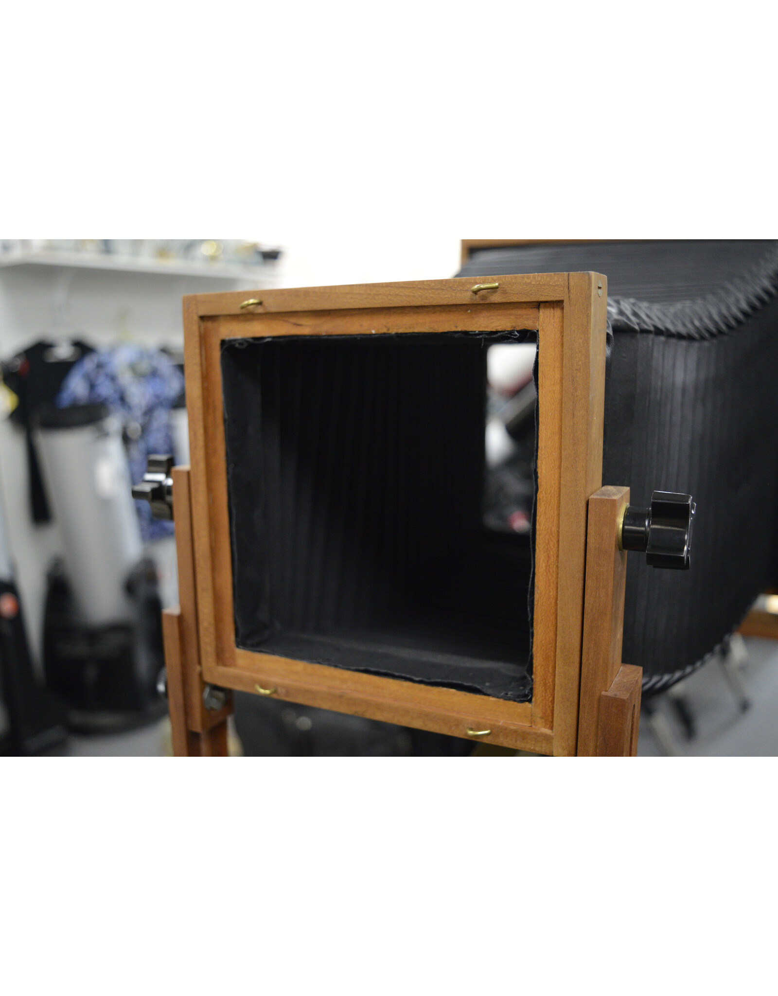 Bender [MINT!] Bender 8x10 View Camera Body Only  with Case , Film Holders and FRESH FILM LOADED! (Pre-owned)