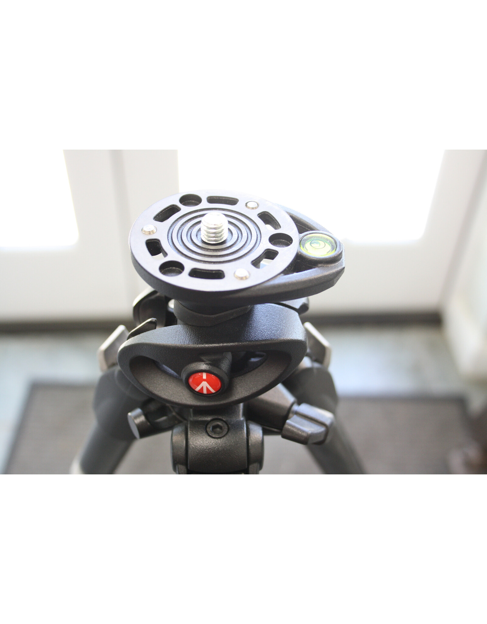 Bogen/Manfrotto Manfrotto 190CXPRO4 Carbon Fiber Tripod (OPEN BOX)