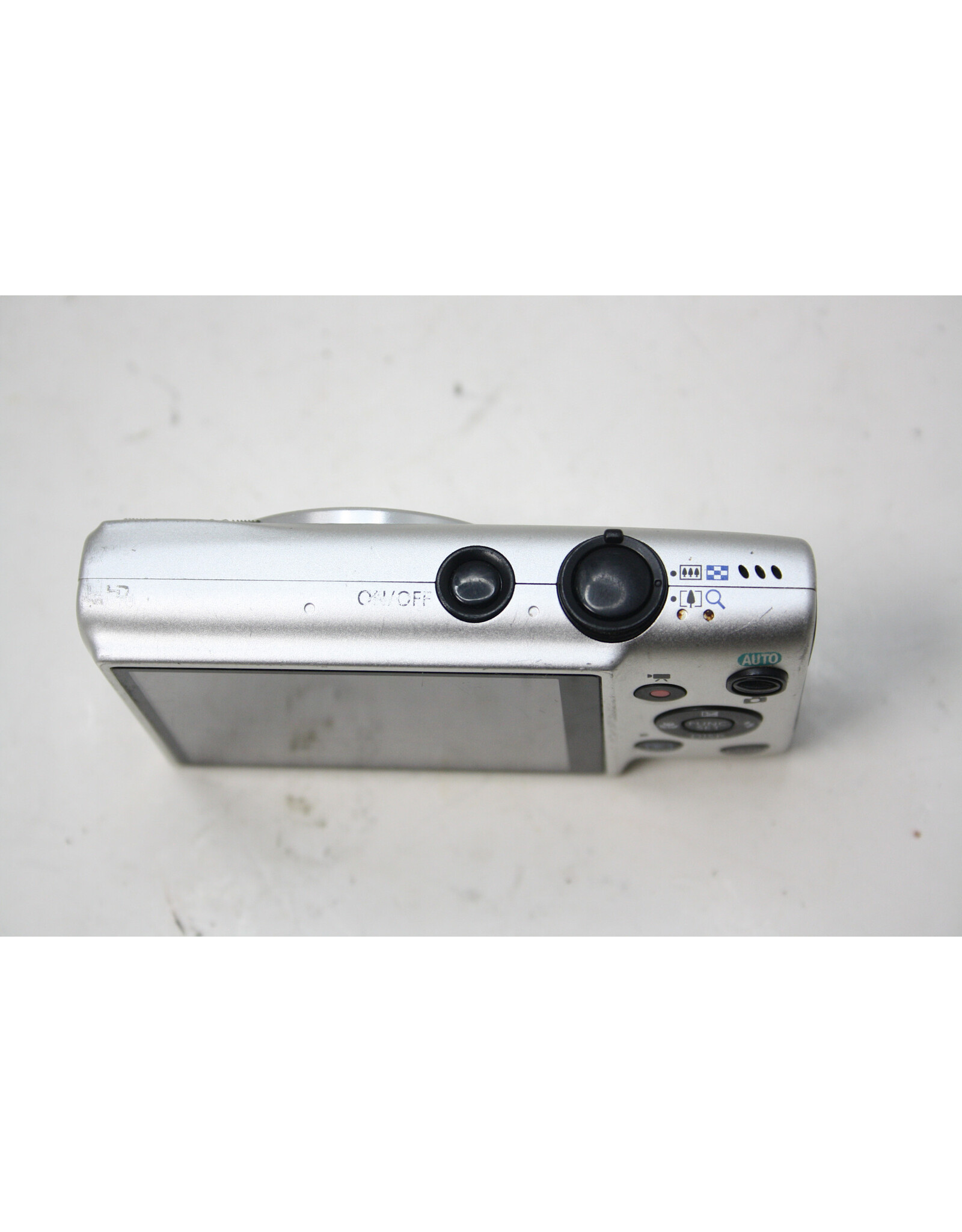 Canon Canon Powershot ELPH115 IS Point and Shoot Digital Camera (Pre-Owned)