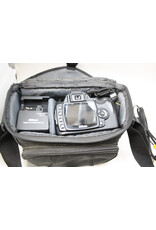 Nikon Nikon D40 Digital Camera with 18-55mm f/3.5-5.6 and 55-200mm f/4-5.6 (Pre-Owned)