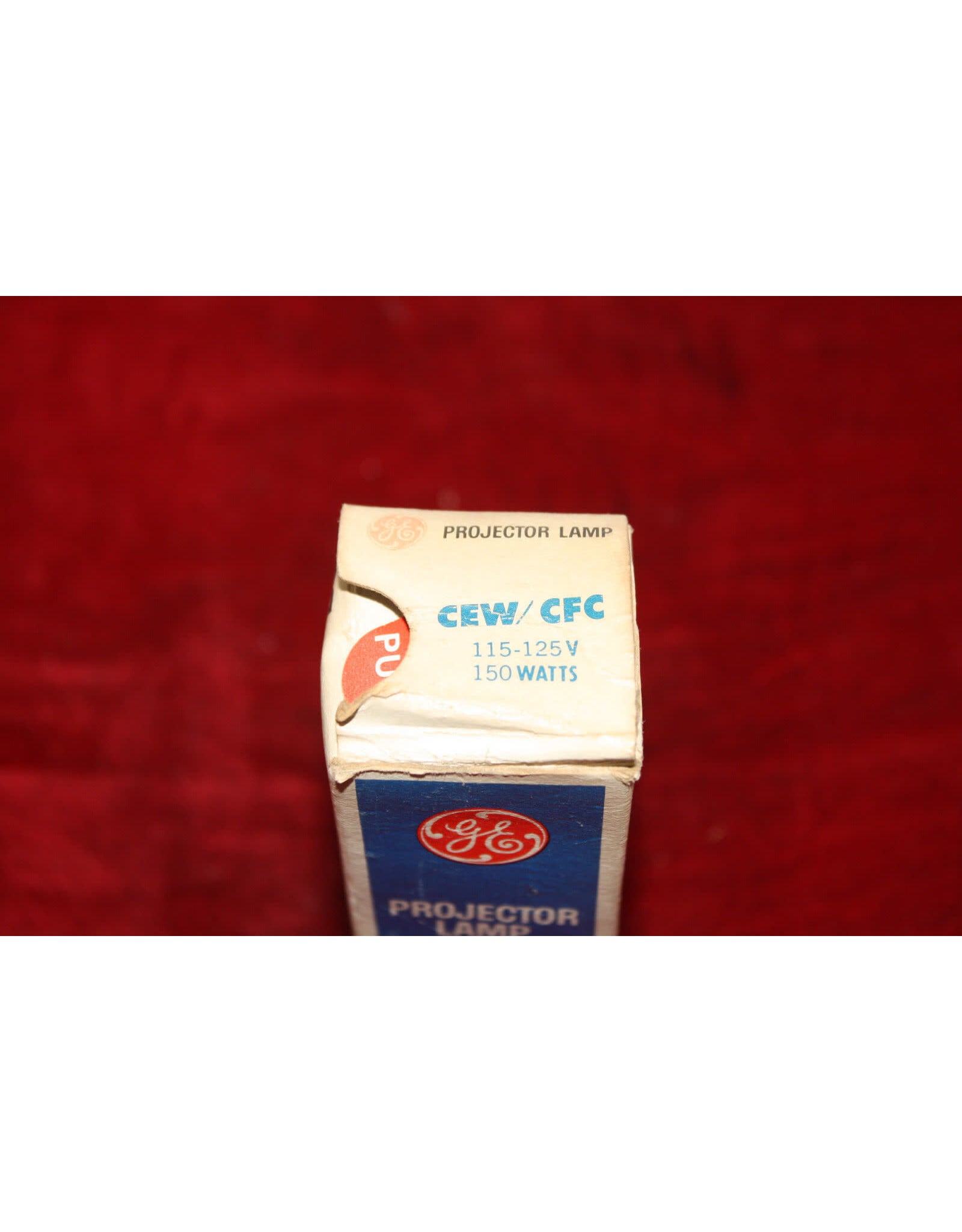 GE CEW / CFC 150W, 120V, Projector Bulb