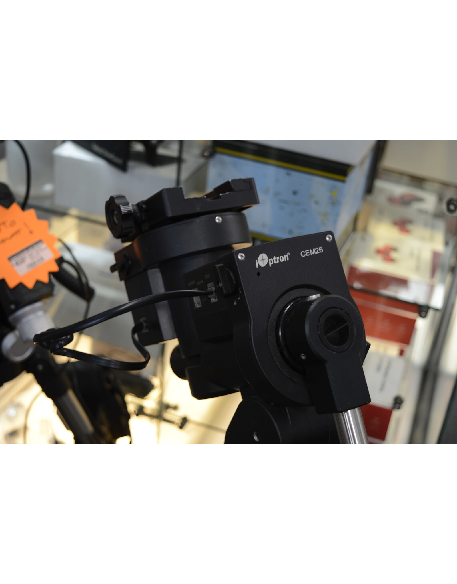 iOptron iOptron CEM26 Center balanced Equatorial Mount LiteRoc Tripod No Case Add AccuAlign  (Pre-owned-MINT!)