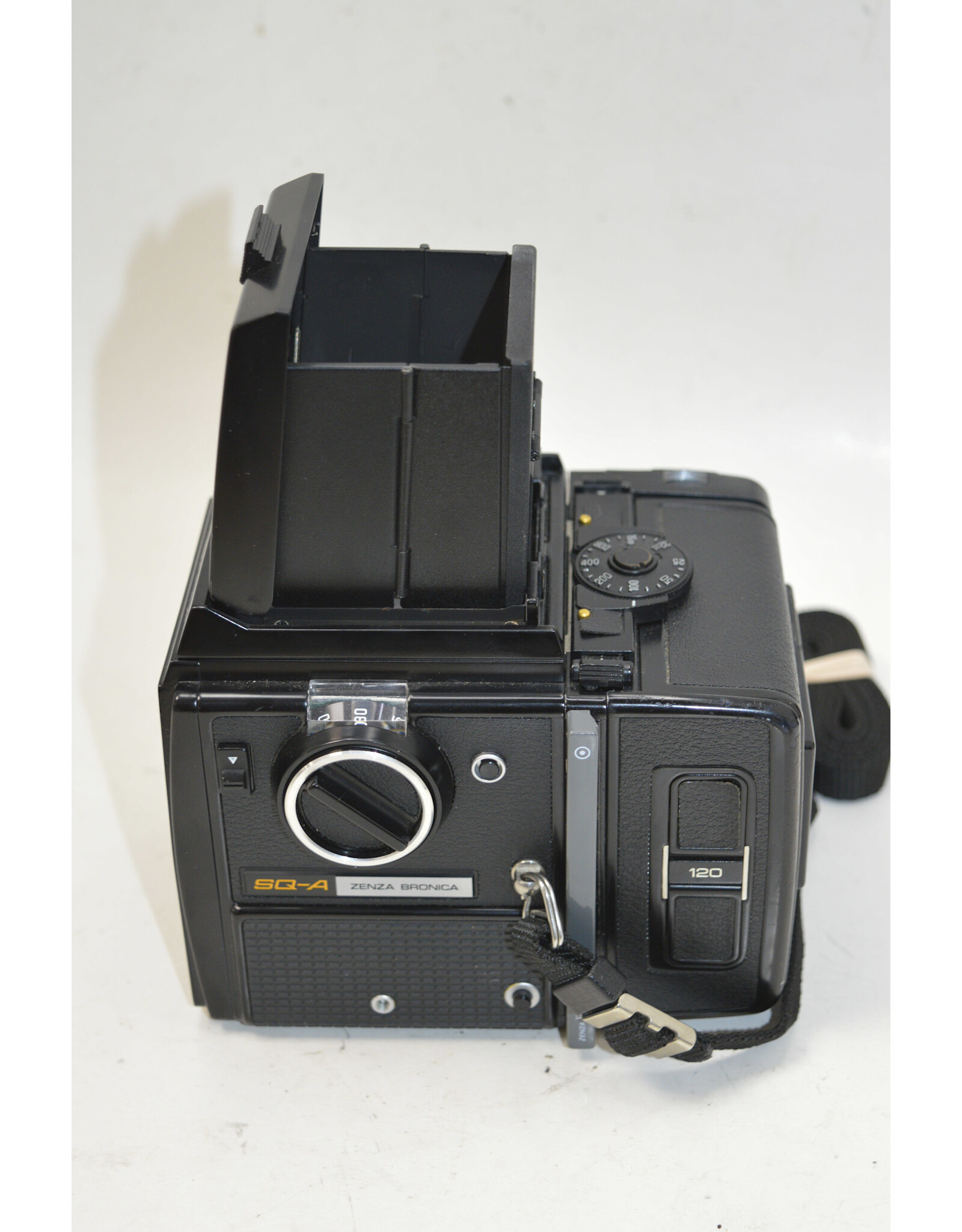 Bronica Zenza Bronica SQA with Waist level Finder and 120mm Back BODY ONLY (Pre-owned)