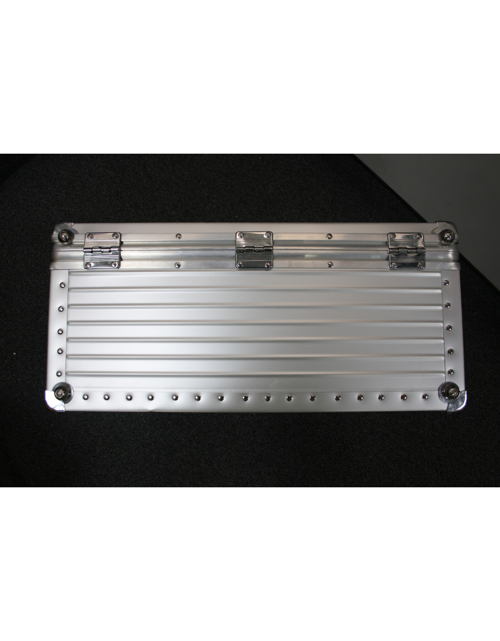 Rimowa Rimowa Tropicana Aluminum Hard Case 22x16x10in (Pre-Owned)