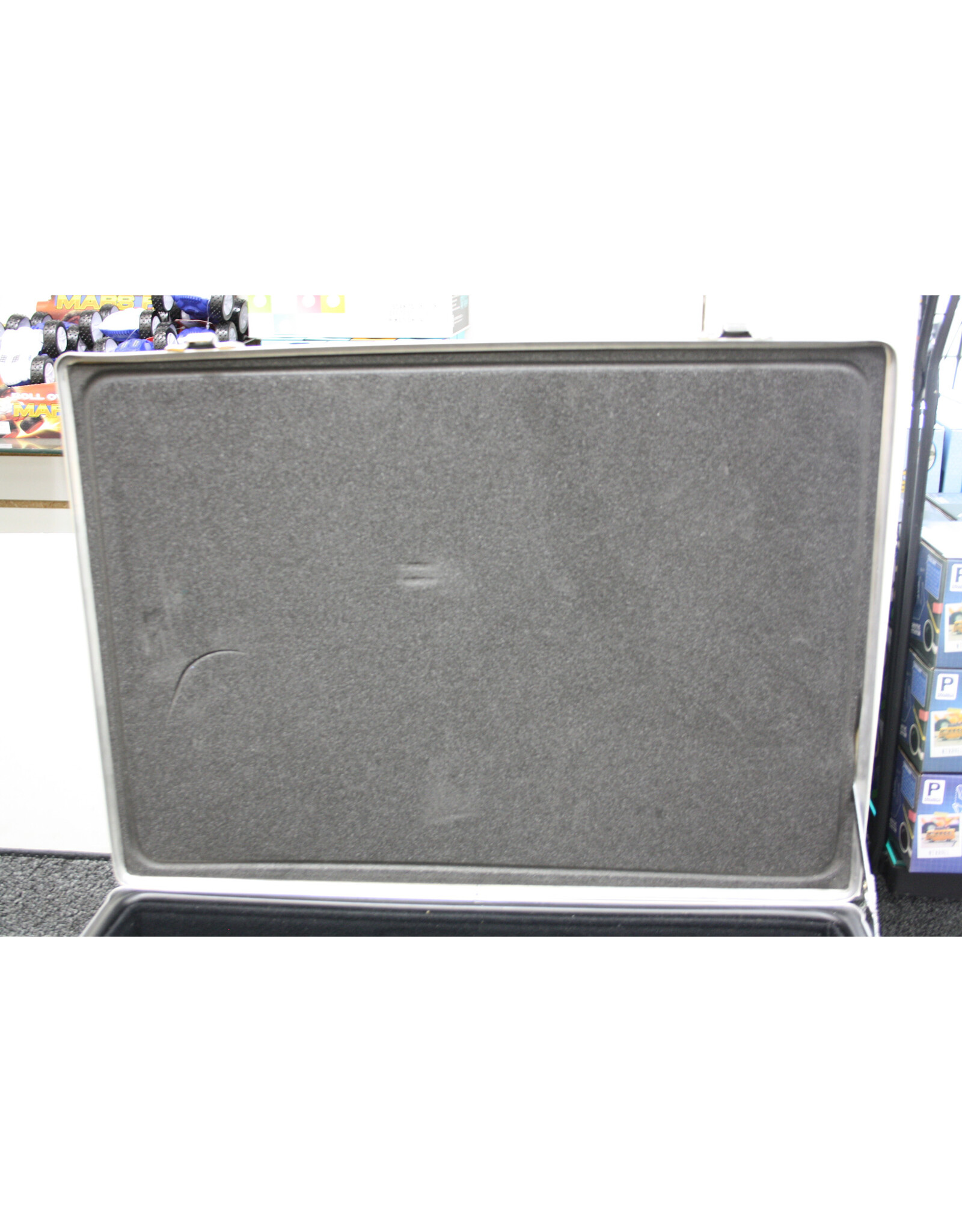 Rimowa Rimowa Tropicana Aluminum Hard Case 22x16x10in (Pre-Owned)