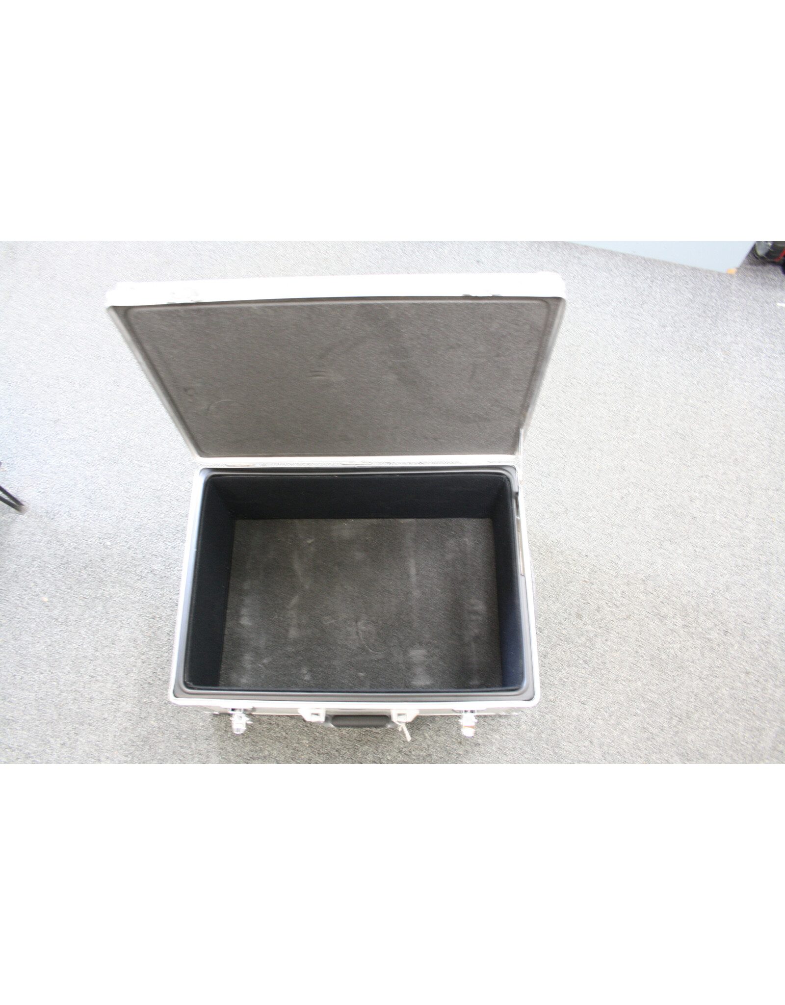 Rimowa Rimowa Tropicana Aluminum Hard Case 22x16x10in (Pre-Owned)