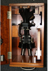 Carl Zeiss Antique  Carl Zeiss Jena  No. 61295 Stereo Microscope and original box with full eyepiece set (Pre-owned)