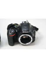 Nikon Nikon D5500 24.2MP DSLR Camera red /AF-S 18-55mm VR Lens (Pre-owned)