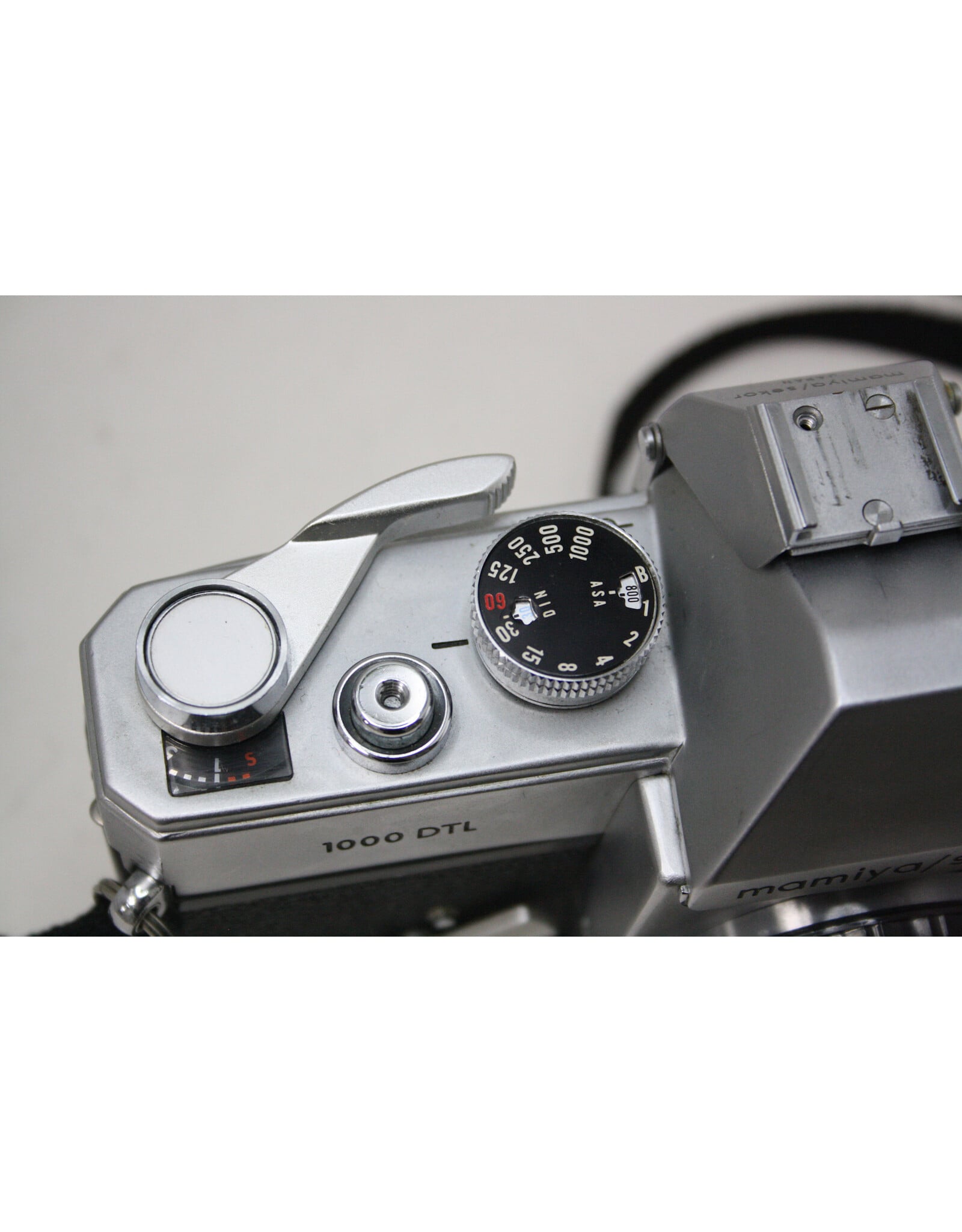 Mamiya-Sekor Mamiya/Sekor 1000 DTL 35mm SLR Camera w/ Yashica Ato Yashinon-DS 50mm f1.7 Lens (Pre-owned) (AS-IS)