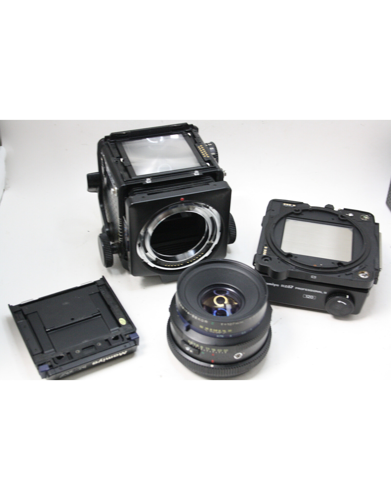 Mamiya Mamiya RZ67 Medium Format SLR Camera with AE Prism finder , Waist Level Finder, 120 and 220 Back