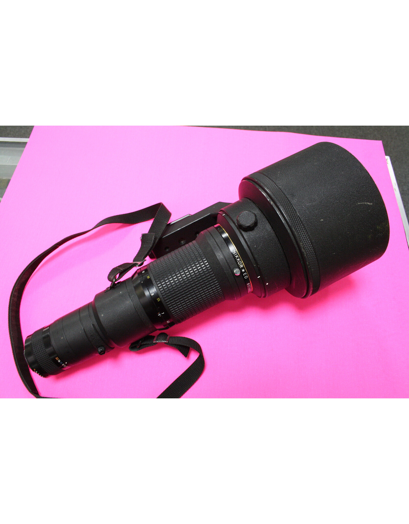 Nikon Nikon Nikkor * 600mm F/4 ED Telephoto Lens (AS-IS) LENS DAMAGE