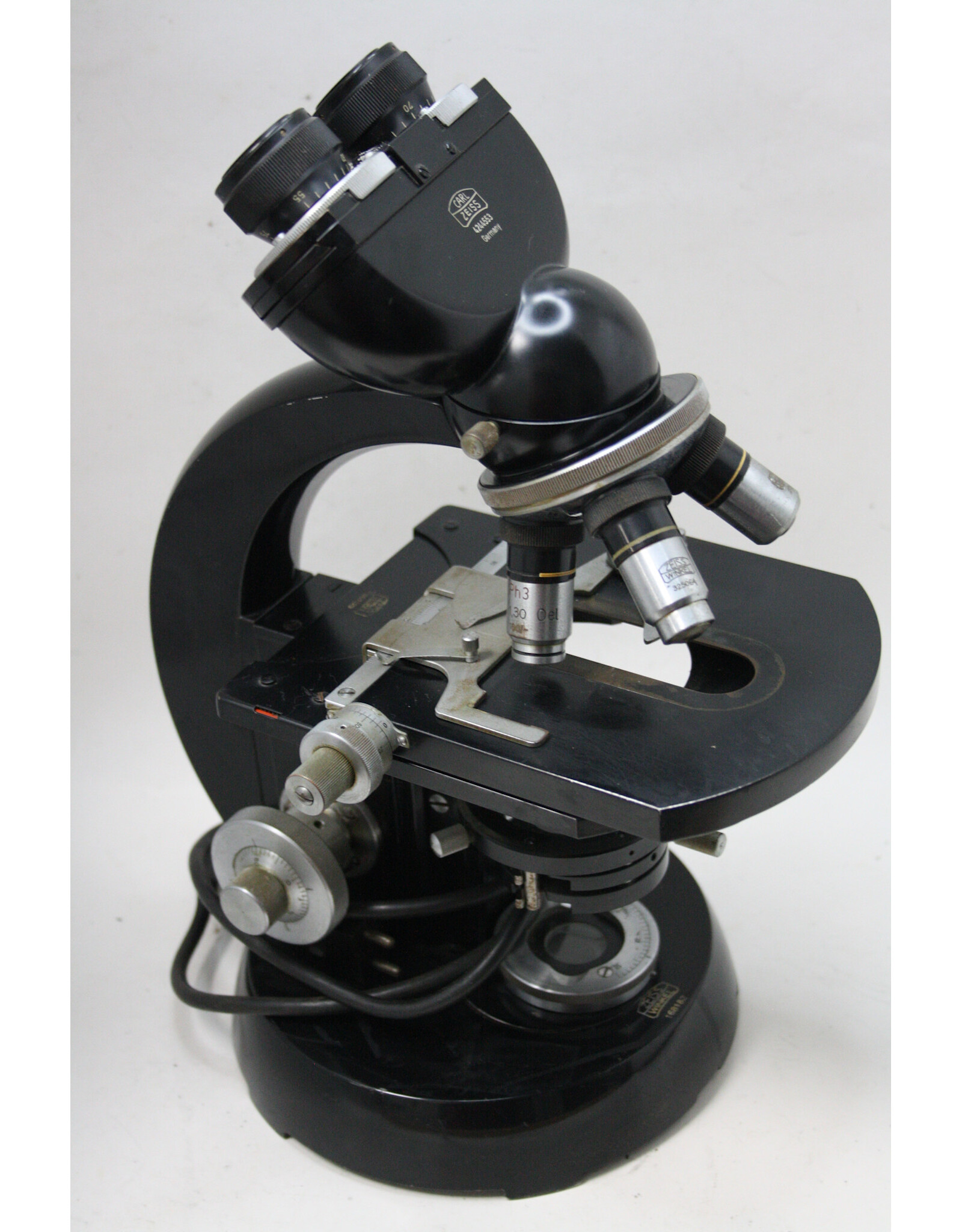 Carl Zeiss Carl Zeiss Winkel Microscope (NICOLAUS BUCHNER) with Zeiss Ikon Microscope Camera and eye pieces (Pre-owned)