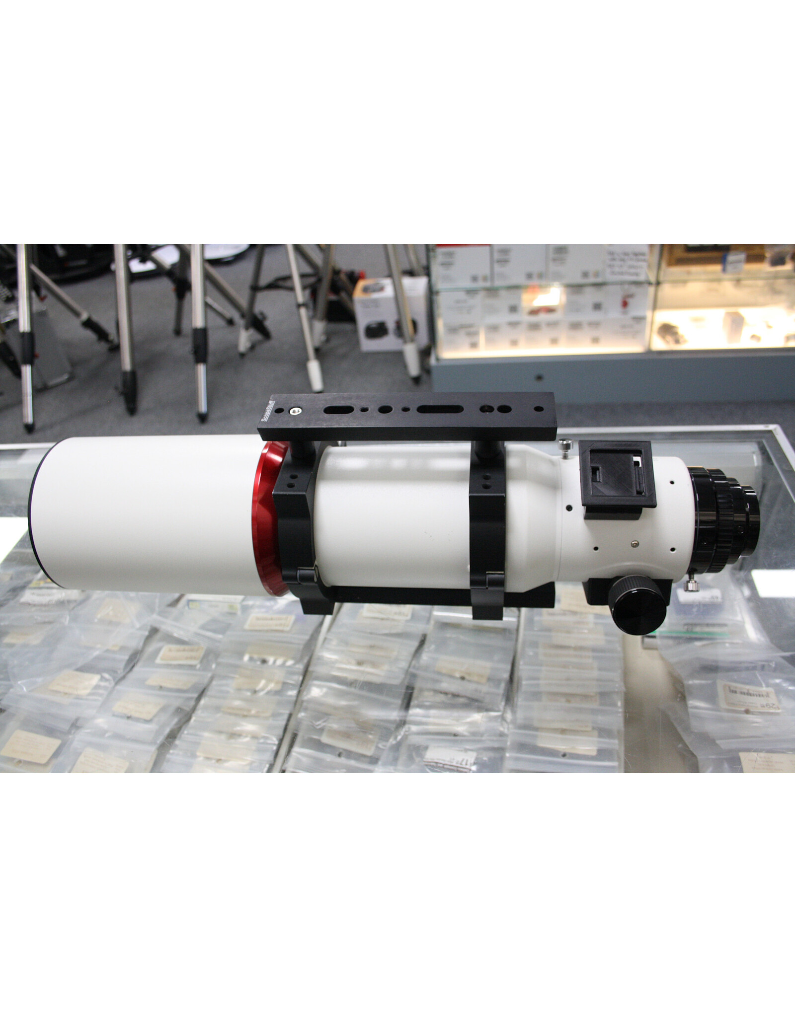 iOptron IOptron Versa 108 Doublet ED APO Refractor with Case (Pre-owned)