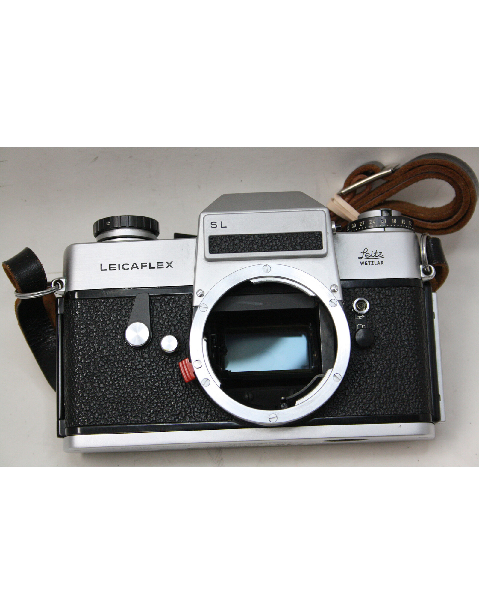 Leitz Leica Leicaflex SL Chrome SLR Film Camera Body with Original Leitz Carry Bag - PLEASE READ