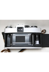 Leitz Leica Leicaflex SL Chrome SLR Film Camera Body with Original Leitz Carry Bag - PLEASE READ