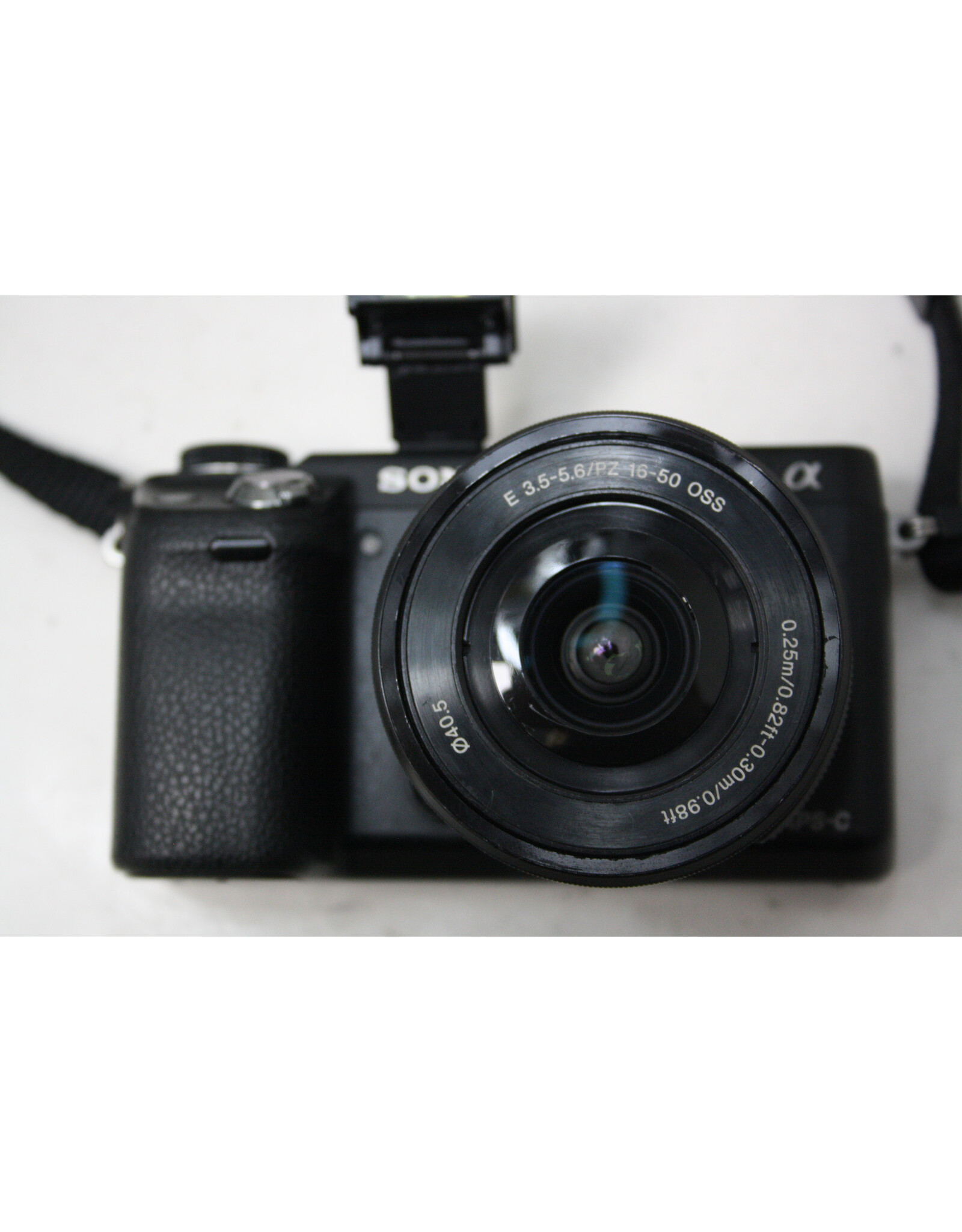 Sony Alpha NEX-6 Mirrorless Digital Camera with 16-50 F/3.5-5.6 Lens (Pre-Owned)