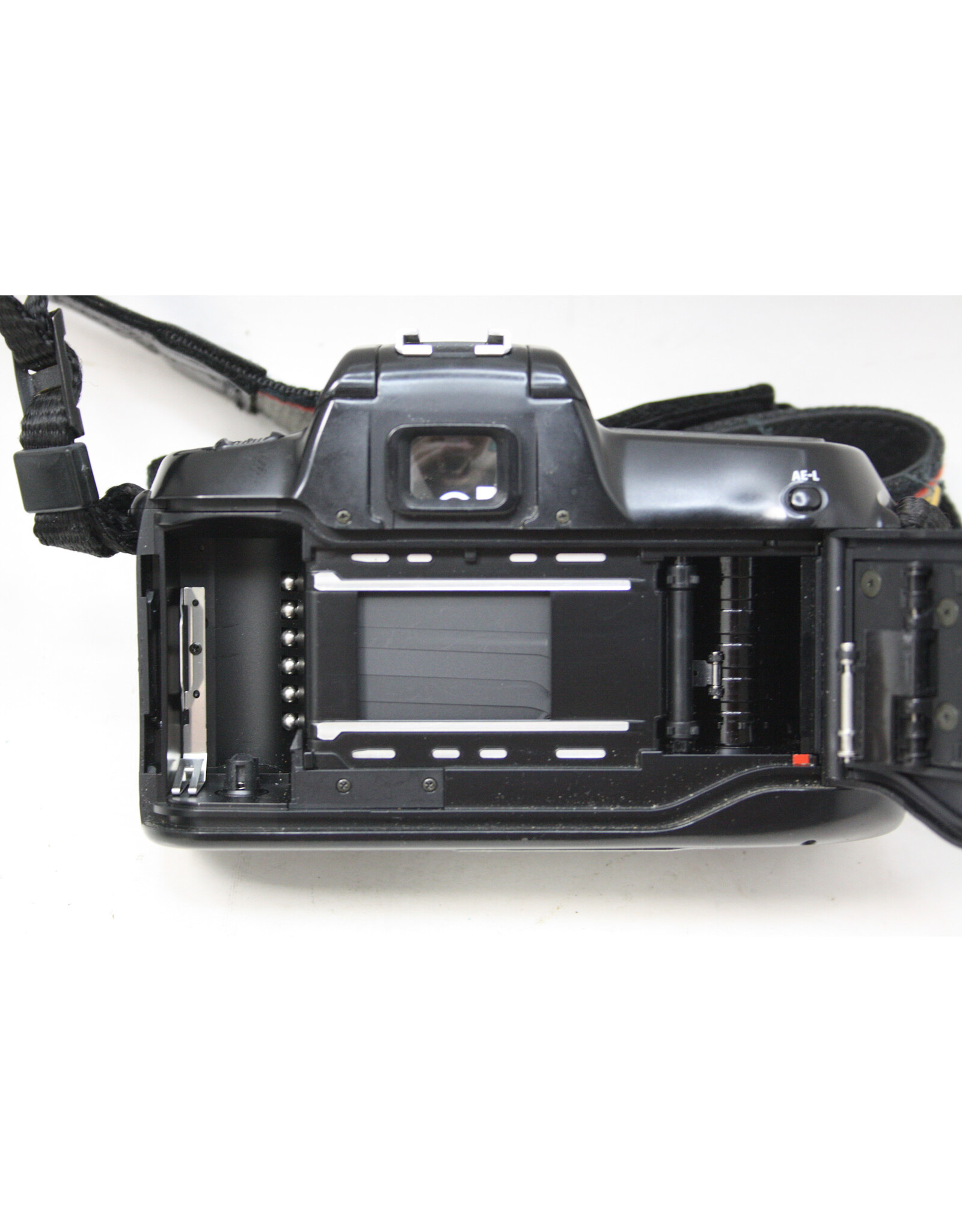 Nikon Nikon N50 35mm AF Film SLR with Sigma 28-90mm Aspherical Len (Pre-owned)