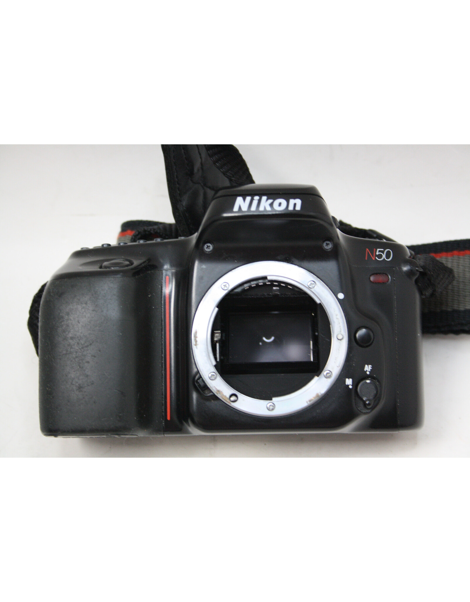 Nikon Nikon N50 35mm AF Film SLR with Sigma 28-90mm Aspherical Len (Pre-owned)