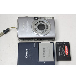 Canon Canon PowerShot SD800 IS 7.1MP 3.8x Zoom Digital ELPH Camera (Pre-owned)