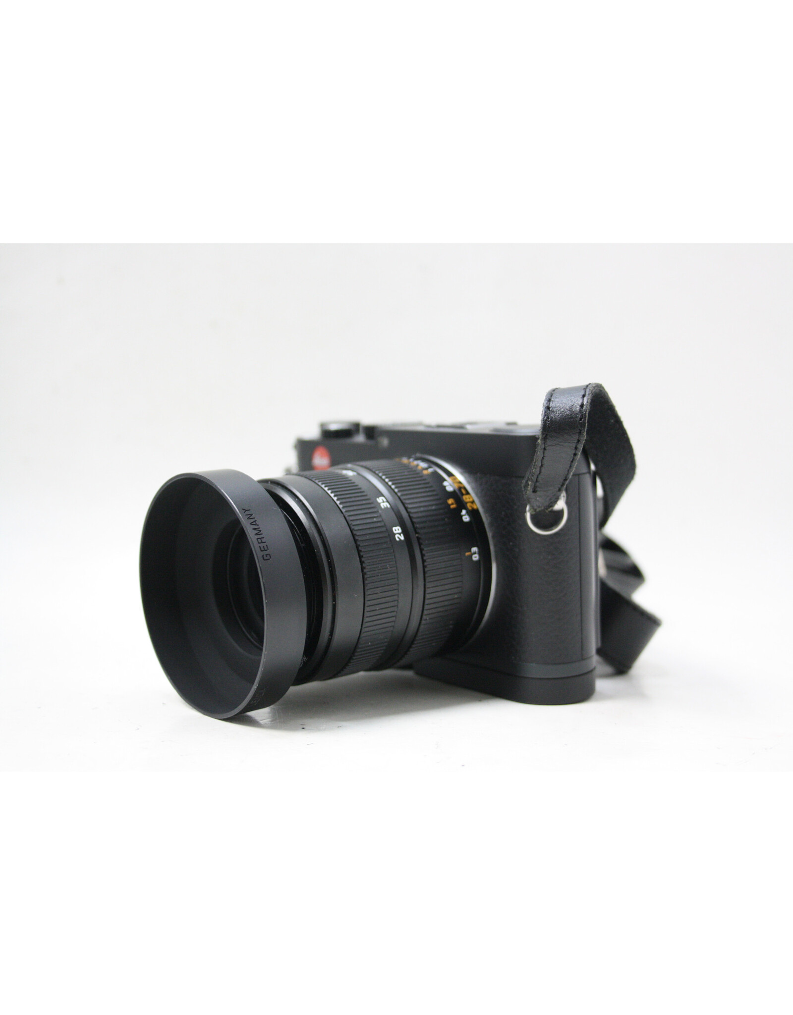 Leica X Vario Compact Digital Camera w/ Vario Elmar 28-70 mm f/3.5-6.4 ASP (Pre-owned)