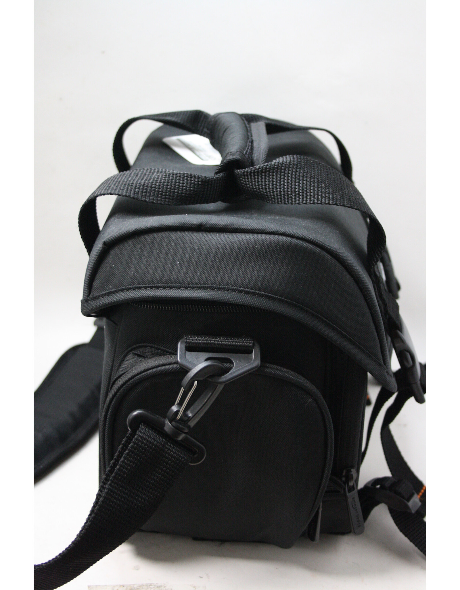 Amazon Amazon Basics Black Gadget Bag