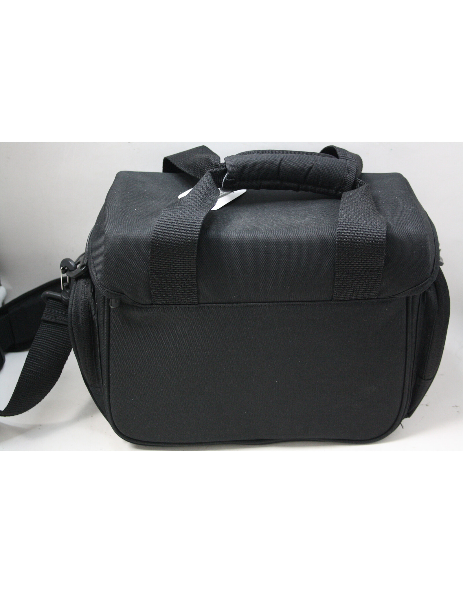 Amazon Amazon Basics Black Gadget Bag