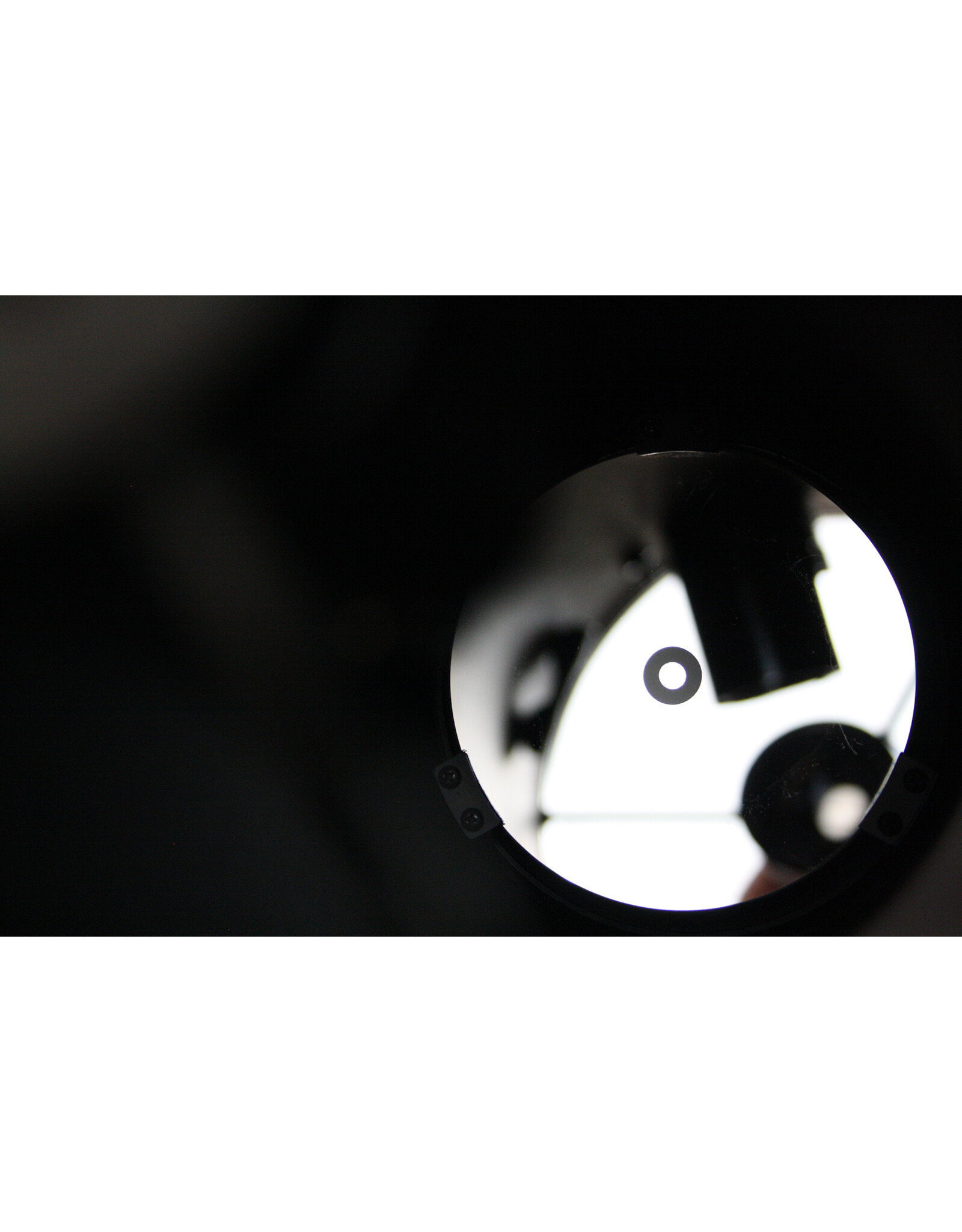 Meade White Meade Newtonian D=114 mm  F=1000mm f/8.8   w/ manual mount, tripod, and finder