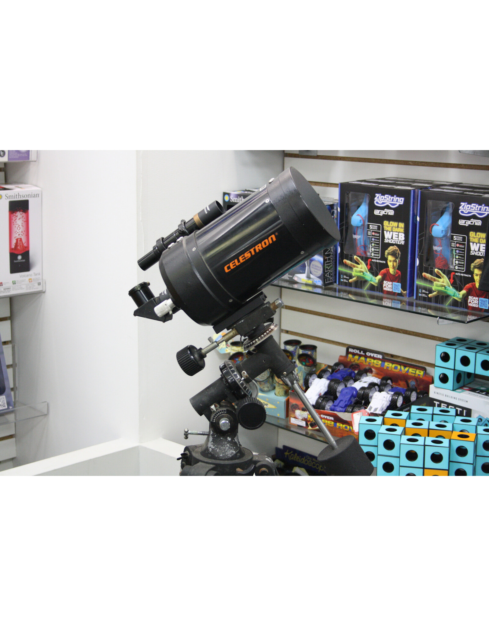 Celestron Celestron C5  SCT 1250 mm f/10 w/ Equatorial Mount ,tripod and finderscope  (Pre-owned)