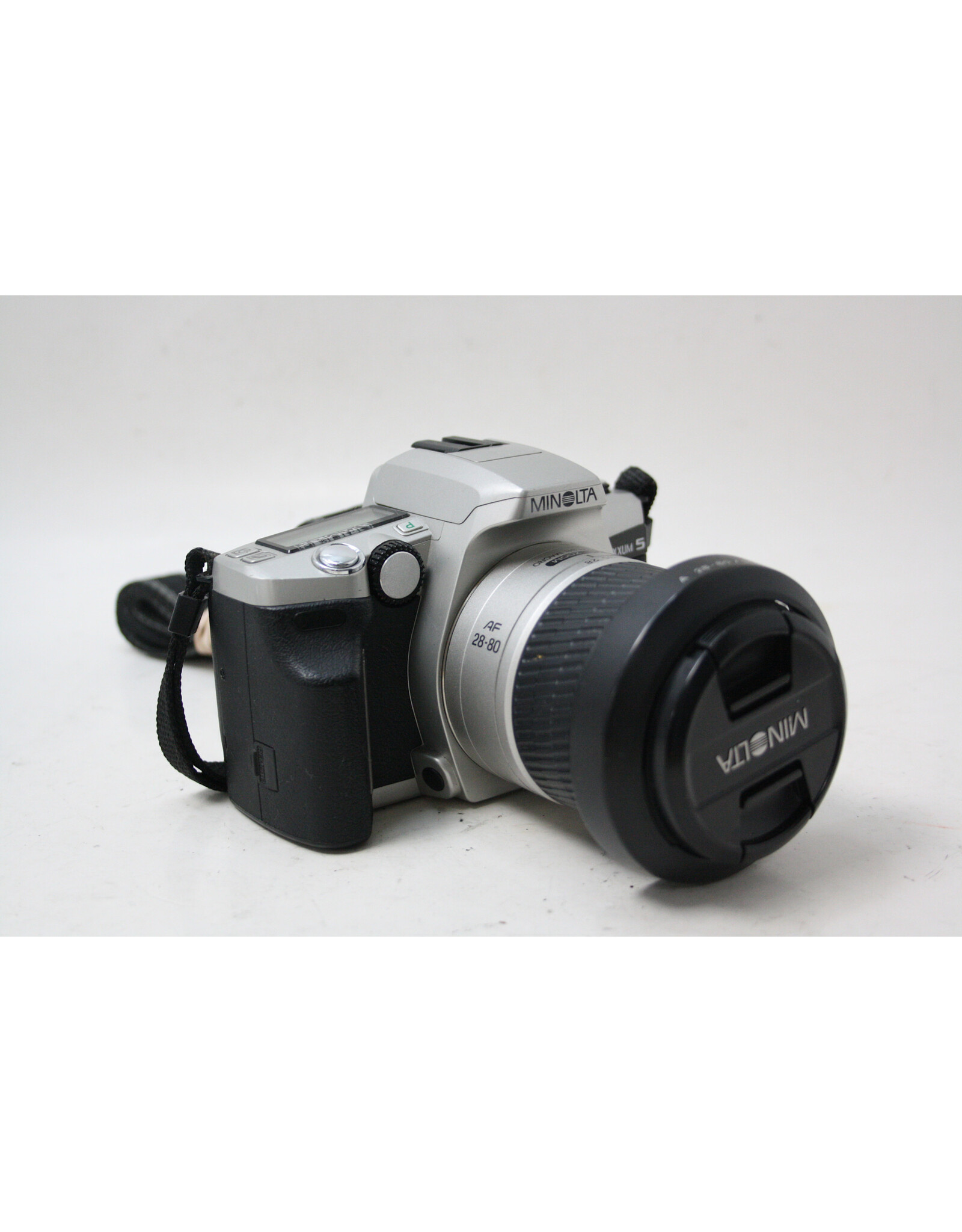 Minolta Minolta Maxxum 5 35mm Film Camera with 28-80mm 3.5-5.6 D (TESTED)