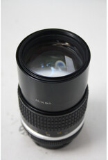 Nikon [Excellent] Nikon Ai-S Nikkor 135mm f/2.8 MF Telephoto Lens (Pre-owned)