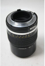 Nikon [Excellent] Nikon Ai-S Nikkor 135mm f/2.8 MF Telephoto Lens (Pre-owned)